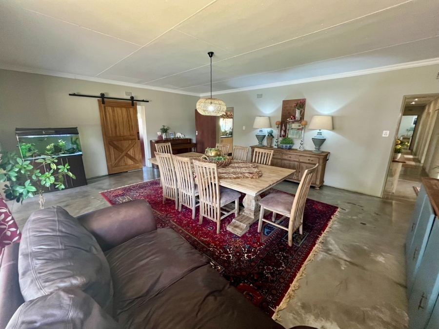 4 Bedroom Property for Sale in Flamwood North West